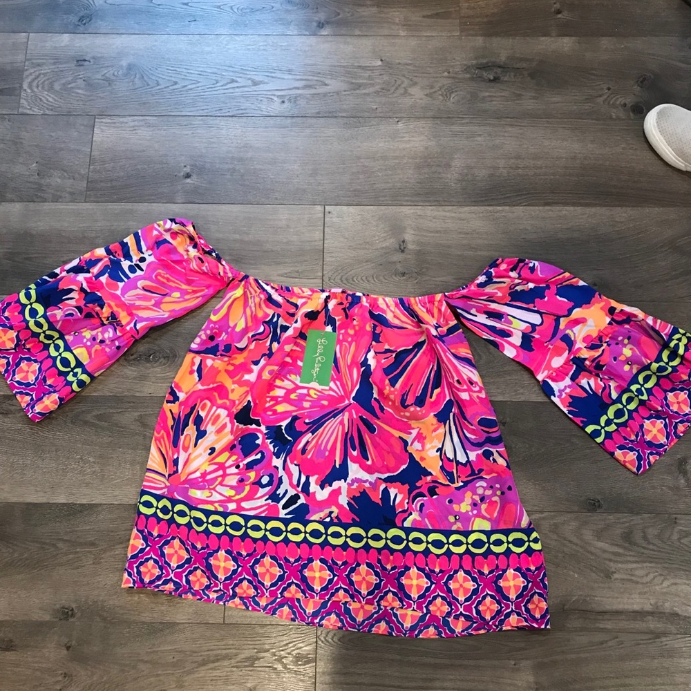 Off the shoulder Lilly Pulitzer shirt